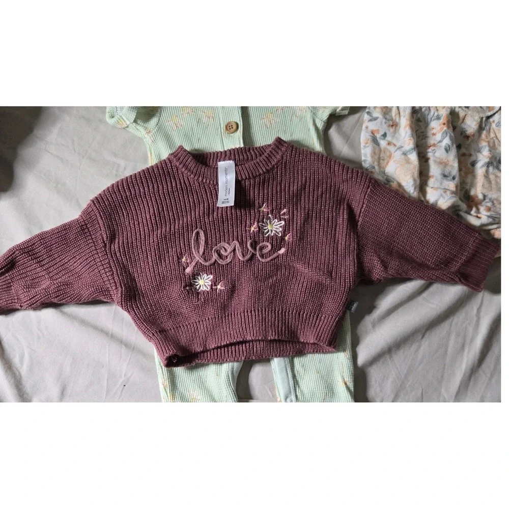 Modern Moments by Gerber Baby Girl 4 Piece Bundle Floral Romper Sweater‎ 3-6M
